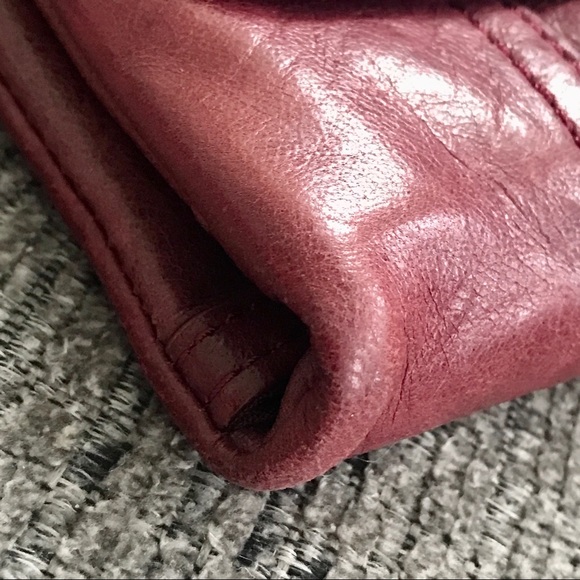 Red leather Fossil wallet distressed - Picture 13 of 14